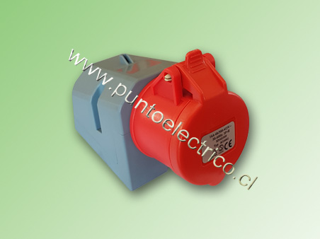 ENCHUFE HEMBRA SOBREPUESTA 3P T 16Amp. 380VAC. IP44 PE200417