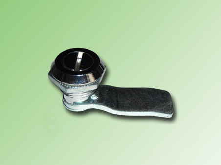 CHAPA CROMADA TIPO MONEDERO H=18mm CON LENGUETA - PE210101