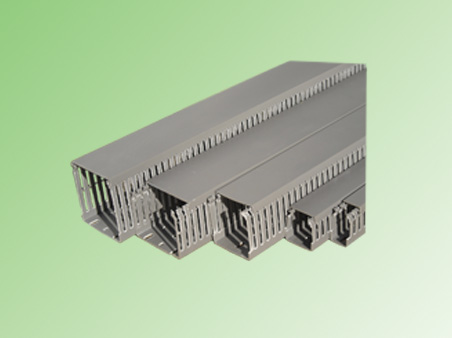 CANALETA RANURADA GRIS 60 x 40mm TIRA 2 Mts. - PE120258