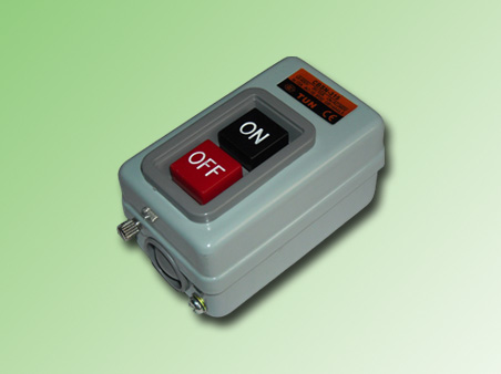 PULSADOR PARTIR PARAR CON RETENCION 15Amp. - PE180131