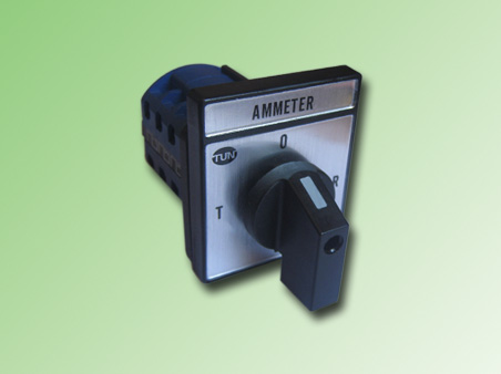 SELECTOR AMPERMETRO 3FASES 4 HILOS 20Amp. - PE150450