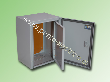 CAJA METÁLICA C/PUERTA  INT.  400x300x250mm RAL7035  IP66. COD PE240075